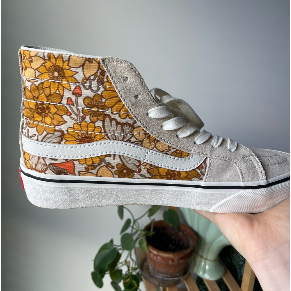 VANS Trippy Floral Womens Sk8-Hi 38 Decon SF Shoes